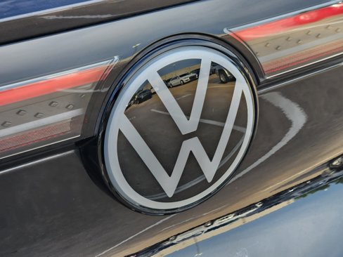 Used 2023 Volkswagen ID.4 S image 12