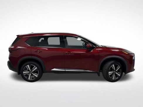 Used 2021 Nissan Rogue SL image 2