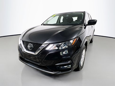 Used 2020 Nissan Rogue Sport S image 10