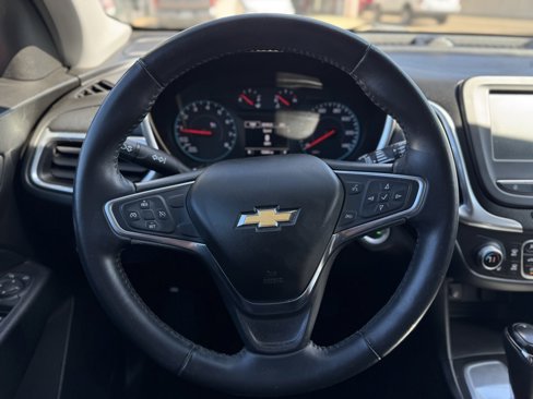 Used 2018 Chevrolet Equinox LT image 18