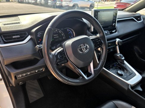 Used 2019 Toyota RAV4 XSE image 10