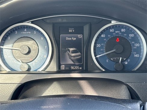 Used 2017 Toyota Camry LE image 15