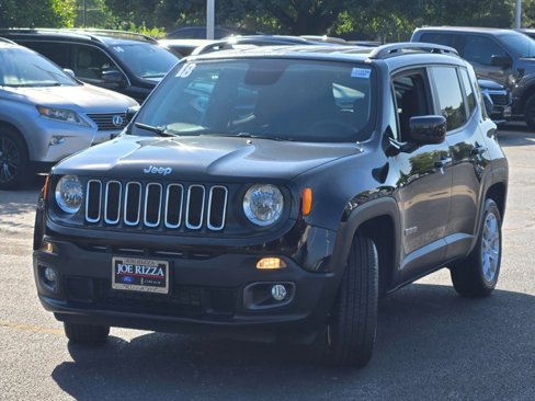 Used 2018 Jeep Renegade Latitude image 3
