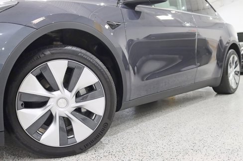 Used 2023 Tesla Model Y Long Range image 4