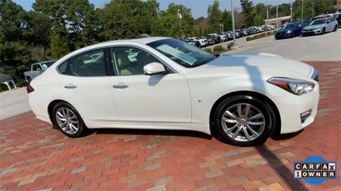 Used 2016 INFINITI Q70 3.7 w/ Technology Package image 3