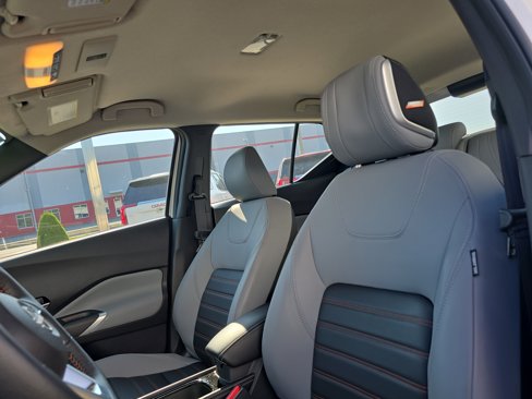 Used 2024 Nissan Kicks SR w/ SR Premium Package image 12