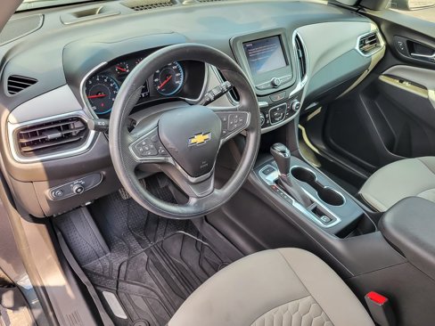 Used 2020 Chevrolet Equinox LS w/ LS Convenience Package image 8