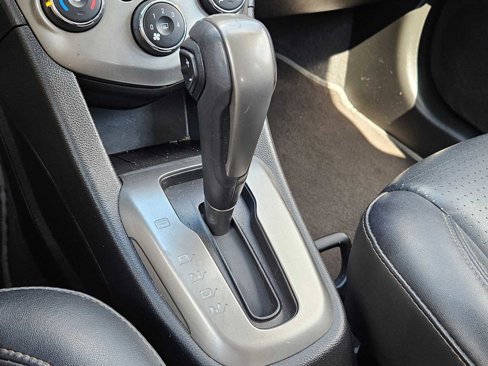Used 2015 Chevrolet Sonic LTZ image 31