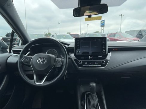 Used 2021 Toyota Corolla SE image 31