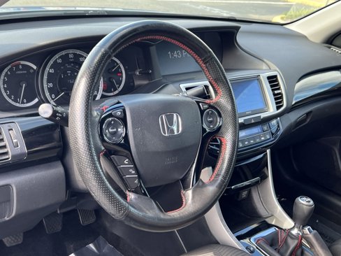 Used 2016 Honda Accord LX image 17
