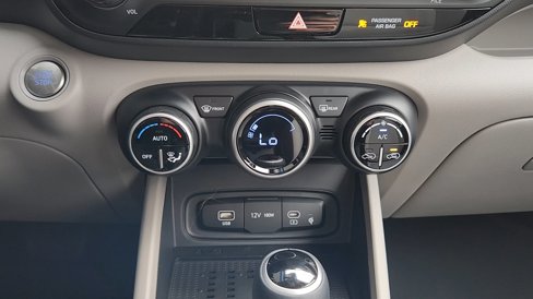 New 2026 Hyundai Venue SEL image 15