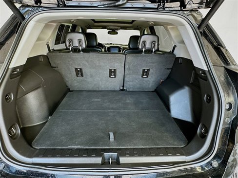 Used 2019 GMC Terrain SLT w/ Preferred Package image 23