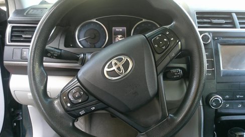 Used 2017 Toyota Camry LE image 16