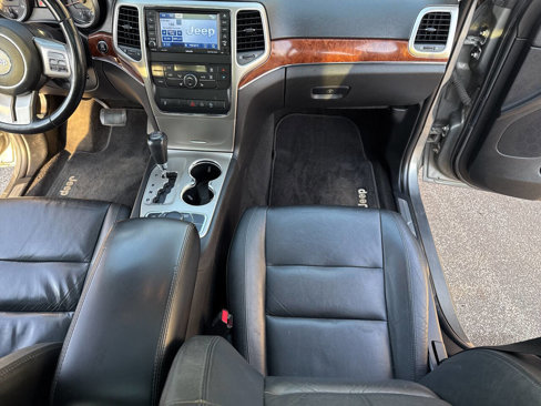 Used 2012 Jeep Grand Cherokee Limited image 26