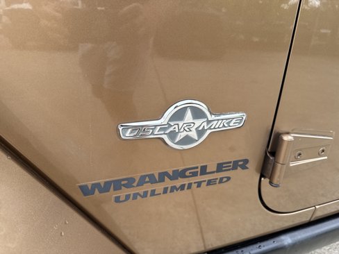 Used 2015 Jeep Wrangler Unlimited Sport image 11