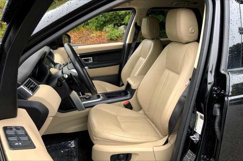 Used 2017 Land Rover Discovery Sport HSE image 8