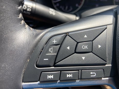 Used 2021 Nissan Sentra SV w/ SV Premium Package image 15