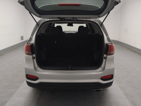 Used 2020 Kia Sorento LX image 29