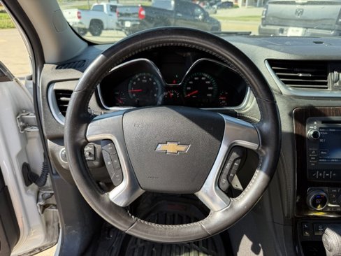 Used 2016 Chevrolet Traverse LT image 15