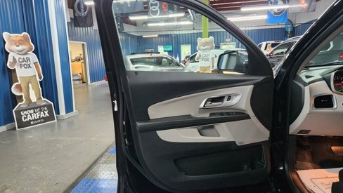 Used 2016 Chevrolet Equinox LTZ w/ Enhanced Convenience Package image 6