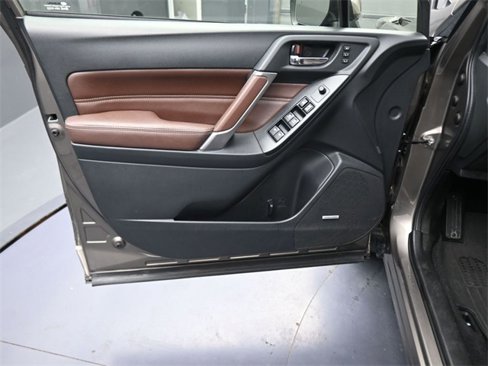 Used 2017 Subaru Forester 2.5i Touring image 17