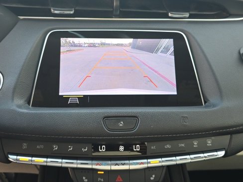 Used 2019 Cadillac XT4 Luxury w/ Cold Weather Package image 26