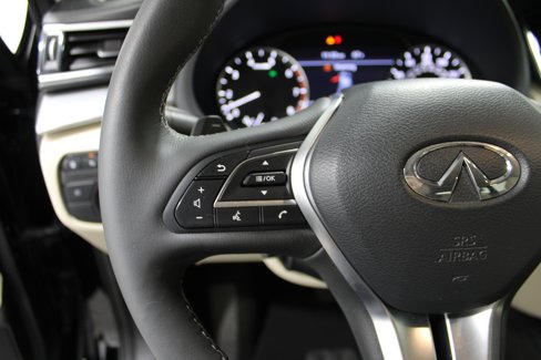 Used 2019 INFINITI QX50 Essential w/ Premium Heat Package image 10