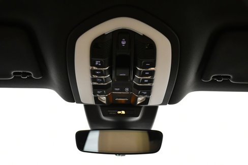 Certified 2021 Porsche Macan image 22