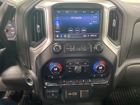 Used 2020 Chevrolet Silverado 1500 LT w/ All-Star Edition image 11