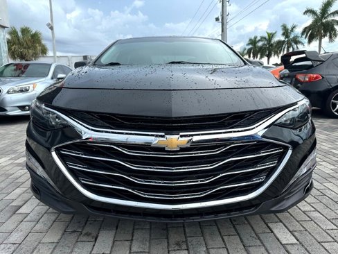 Used 2020 Chevrolet Malibu LT image 2