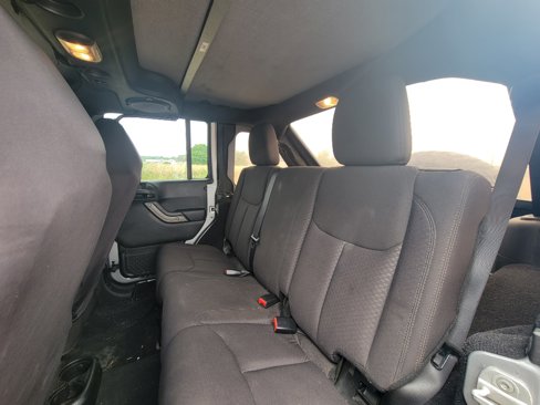Used 2013 Jeep Wrangler Unlimited Sport image 23