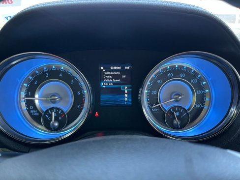 Used 2014 Chrysler 300 image 31