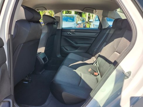Certified 2022 Honda Accord LX image 7