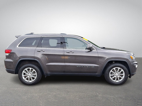 Certified 2021 Jeep Grand Cherokee Laredo w/ Security & Convenience Group image 7
