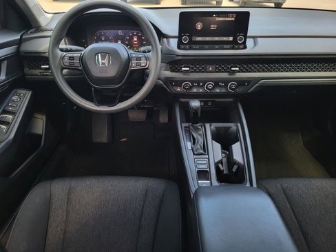 Used 2023 Honda Accord EX image 22