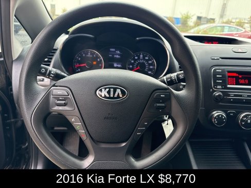 Used 2016 Kia Forte LX image 19