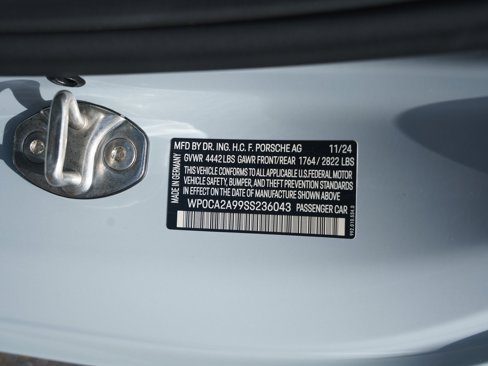 Used 2025 Porsche 911 Carrera image 37