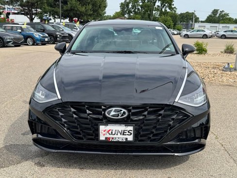 Used 2023 Hyundai Sonata SEL image 2