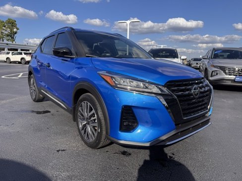 Used 2021 Nissan Kicks SR image 7