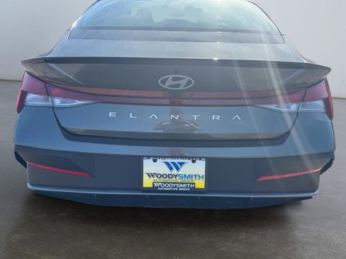 New 2025 Hyundai Elantra Sport image 6