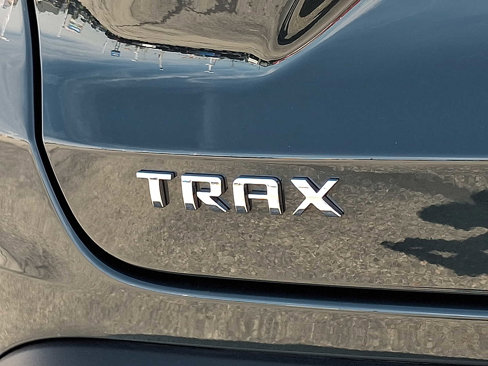 Certified 2025 Chevrolet Trax LT w/ LT Convenience Package image 31