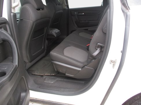 Used 2013 Chevrolet Traverse LT image 17