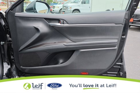 Used 2023 Toyota Camry LE image 30