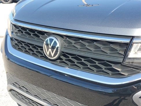 Certified 2022 Volkswagen Taos S w/ IQ Drive S Package image 11