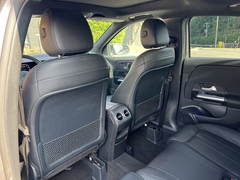 Used 2021 Mercedes-Benz GLA 250 w/ Premium Package image 27