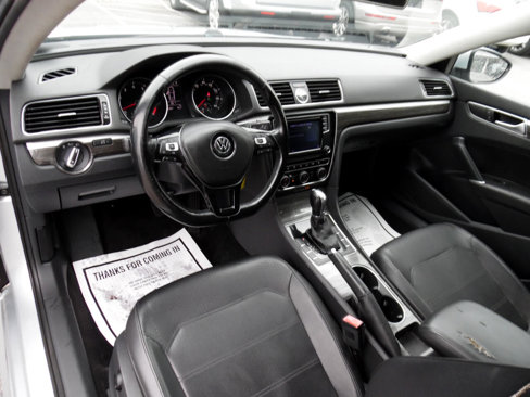 Used 2016 Volkswagen Passat 1.8T SE image 10