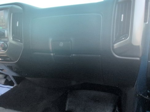 Used 2018 Chevrolet Silverado 1500 LT w/ LT Eassist Package image 33