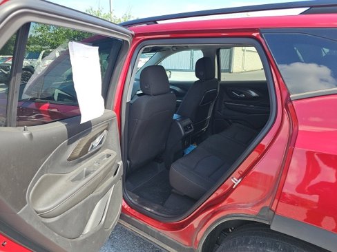 Used 2023 GMC Terrain SLE w/ Elevation Edition image 10