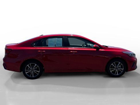 Used 2022 Kia Forte LXS image 6