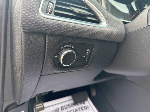 Used 2017 Chevrolet Cruze LS image 13
